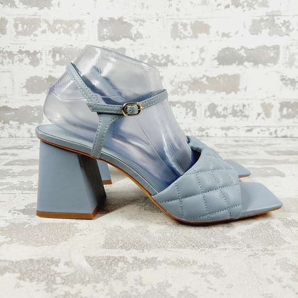 NEW Open Edit Austyn Quilted Summer Buckle Ankle Strap Sandal F570 - Picture 5 of 14